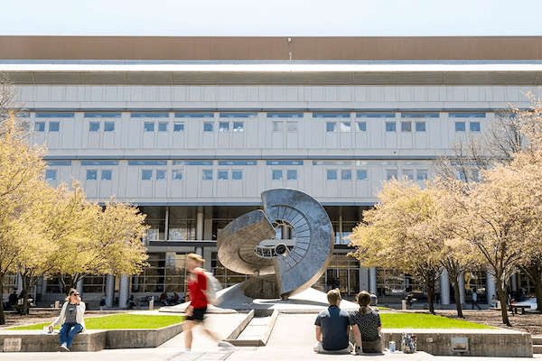 Maquina fountain in front of the engineering building.